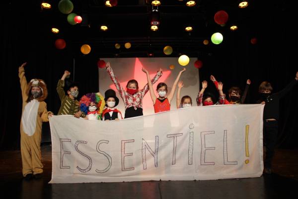 Les grands chantent