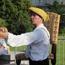 Evadez-vous avec une séance de théâtre en plein air : "Les Fantômes médecins"