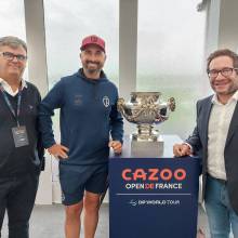 Monsieur le Maire avec Cédric Bonnet et Laurent Jouanno (directeur de Blue Green Pléneuf Val André)